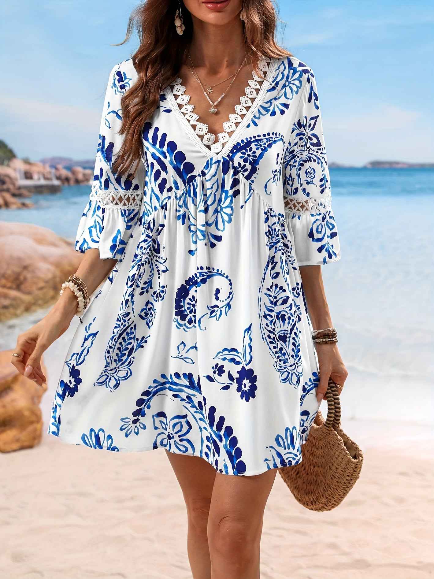 Women'S V-Neck Floral Print Dress with Lace Trim - Short Sleeve, Peplum Hem, Blue & White Design, Perfect for Beach Vacations, Beach Dresses