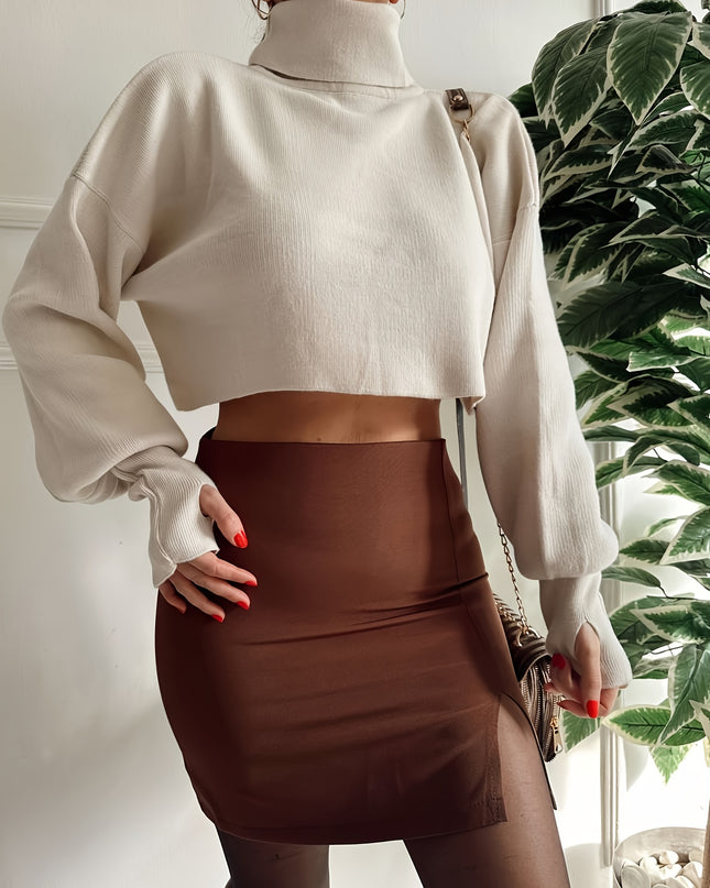 A Stylish Denim Skirt That Accentuates The Elegance And Slimness Of Ladies With Wrinkles And Elasticity. - SeviSa