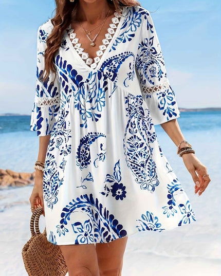 Women'S V-Neck Floral Print Dress with Lace Trim - Short Sleeve, Peplum Hem, Blue & White Design, Perfect for Beach Vacations, Beach Dresses