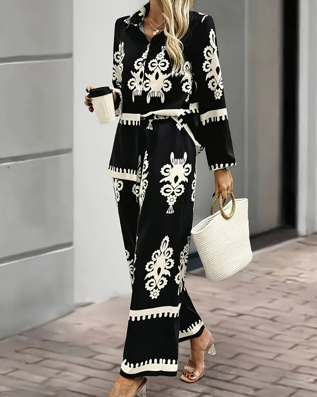 Women'S Stylish Black and White Paisley Print Two-Piece Set - Square Neck, Button-Up Blazer with Matching Pants, Perfect for Spring/Summer, Casual Attire|Paisley Print|Square Neckline, Pants Piece