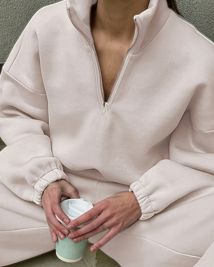 Gemütliches beiges Damen-Set aus Sweatshirt und weiten Hosen – lässige Herbst-/Winter-Strickware aus Polyester mit elastischem Bund und Bündchen, perfekt für lässige Kleidung, gemütliche Kleidung | Hose mit lockerer Passform | Strickware aus Polyester