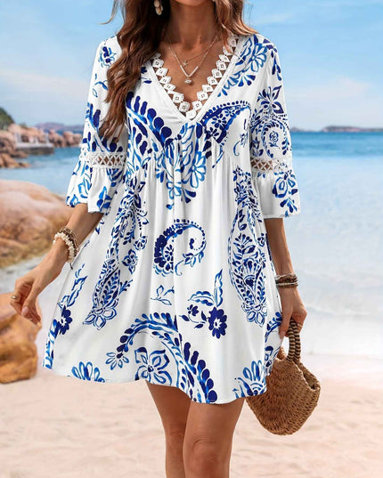 Women'S V-Neck Floral Print Dress with Lace Trim - Short Sleeve, Peplum Hem, Blue & White Design, Perfect for Beach Vacations, Beach Dresses