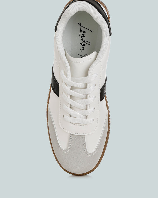 Crossover Classic Lace-Up Flatform Sneaker-3