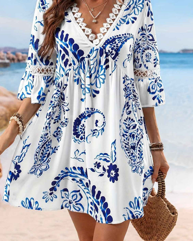 Women'S V-Neck Floral Print Dress with Lace Trim - Short Sleeve, Peplum Hem, Blue & White Design, Perfect for Beach Vacations, Beach Dresses